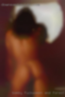 Bomby fuckwomen and forest man by masturb!